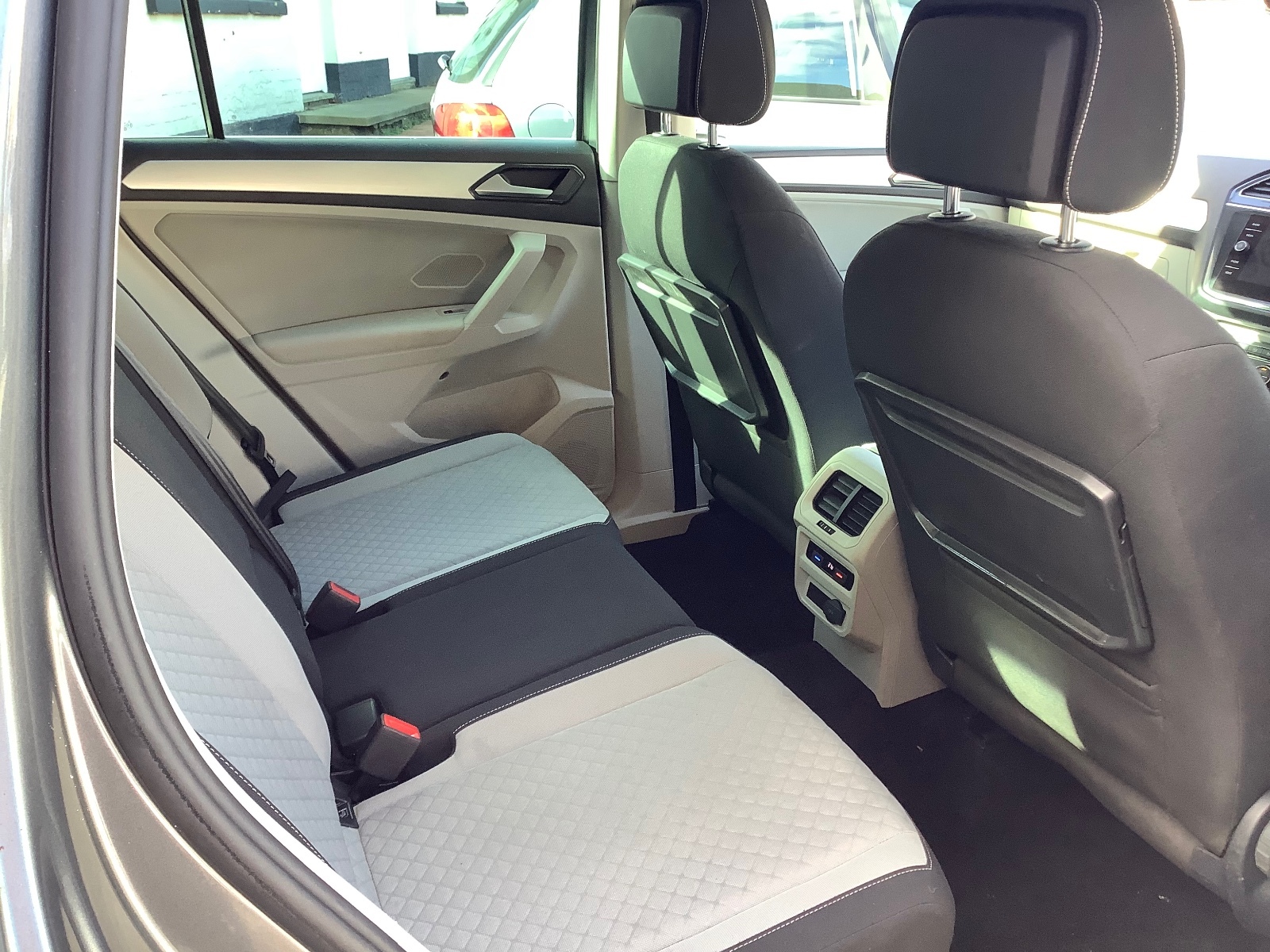 2017 Volkswagen Tiguan SE TDI DSG EURO 6 ULEZ COMPLIANT