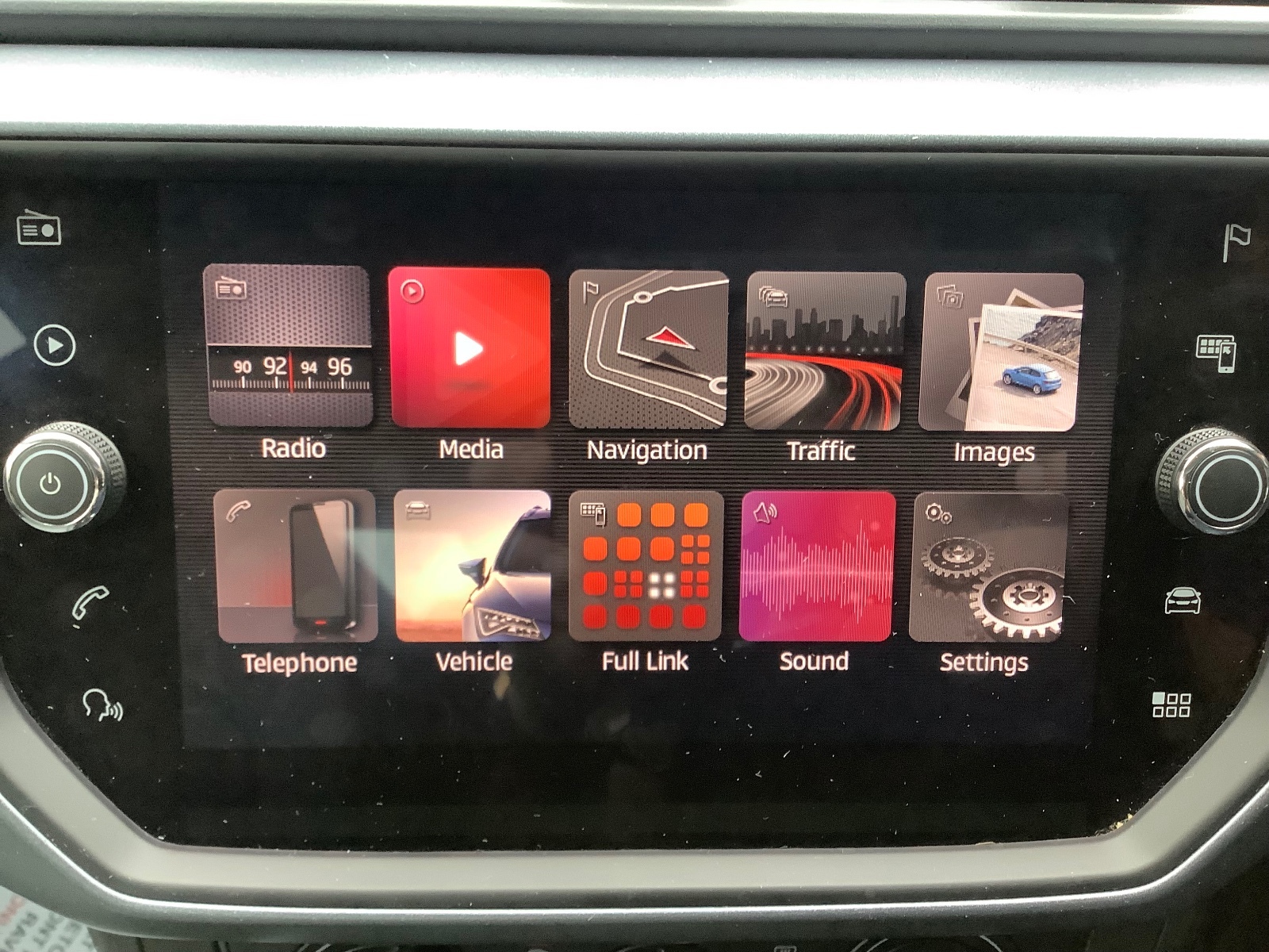 2019 SEAT Arona TSI SE TECHNOLOGY
