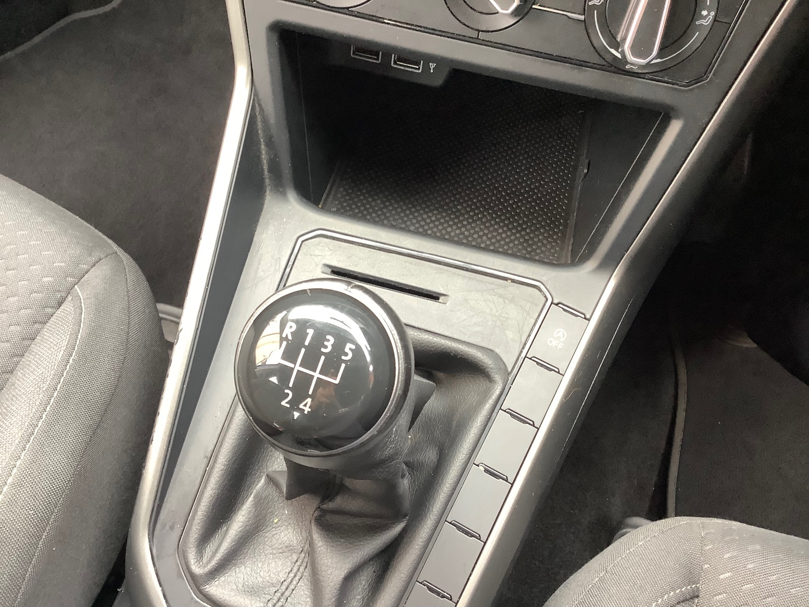 2020 Volkswagen Polo SE EVO