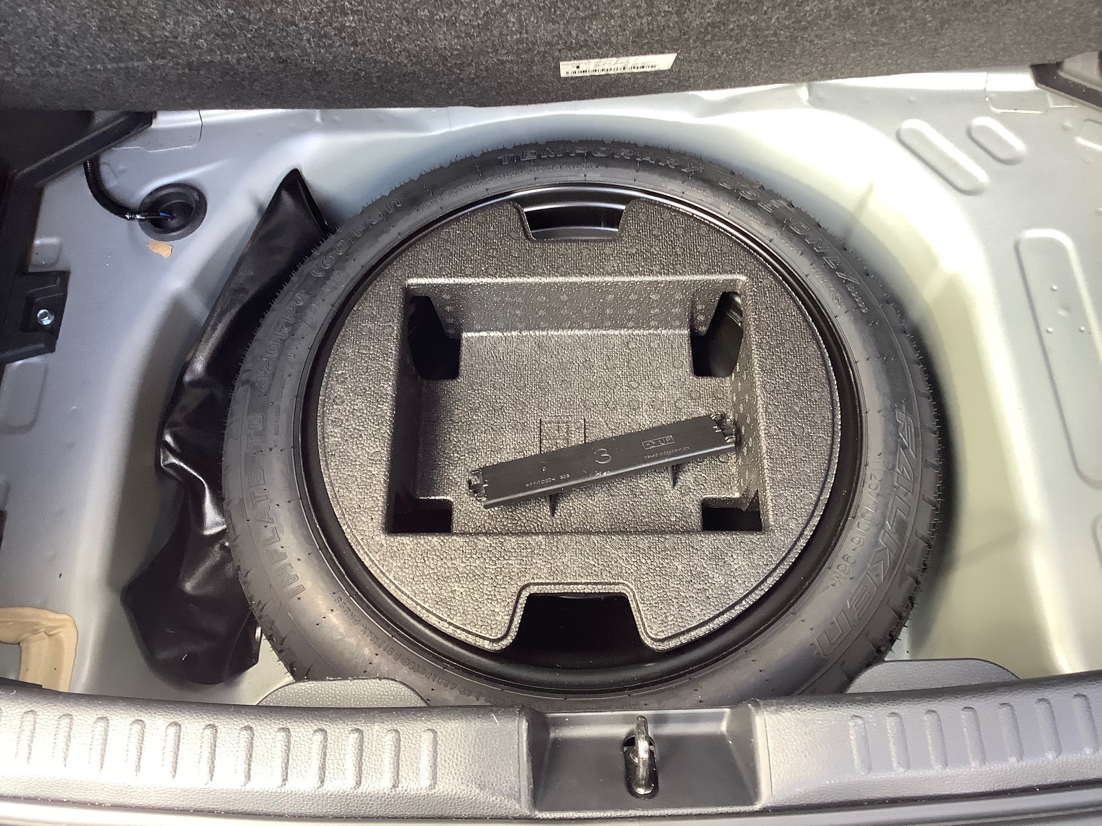 2023 Toyota Yaris ICON FHEV Auto