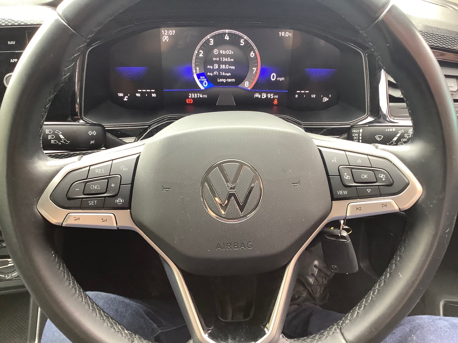 2023 Volkswagen Polo LIFE