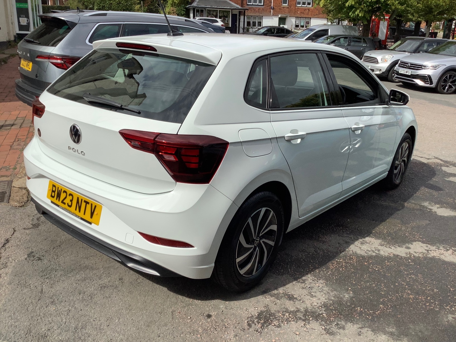 2023 Volkswagen Polo LIFE