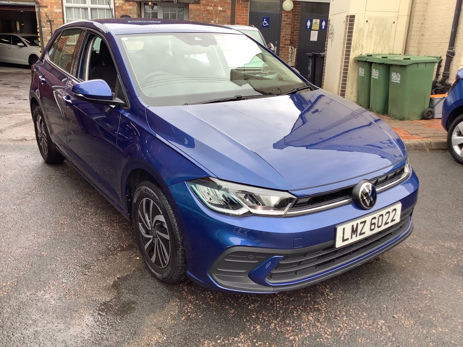 2023 Volkswagen Polo LIFE
