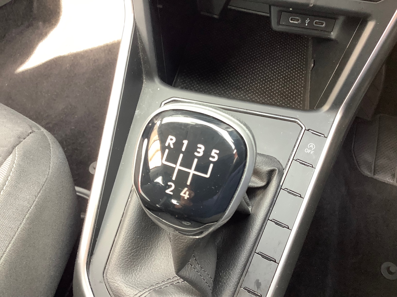 2023 Volkswagen Polo LIFE
