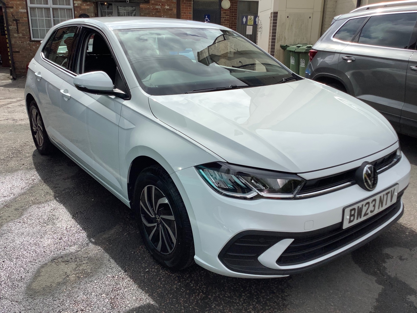 2023 Volkswagen Polo LIFE