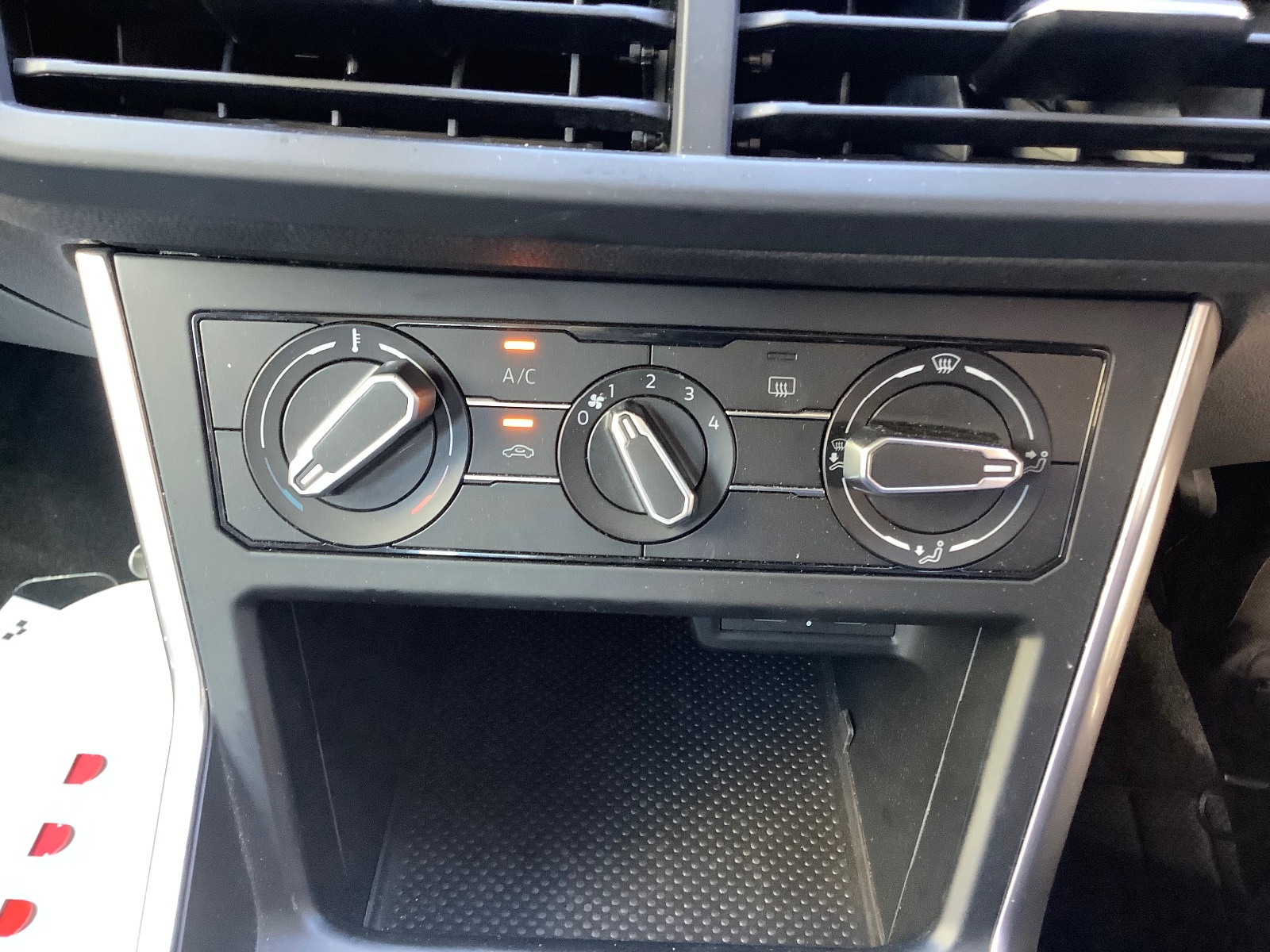 2023 Volkswagen Polo LIFE TSI