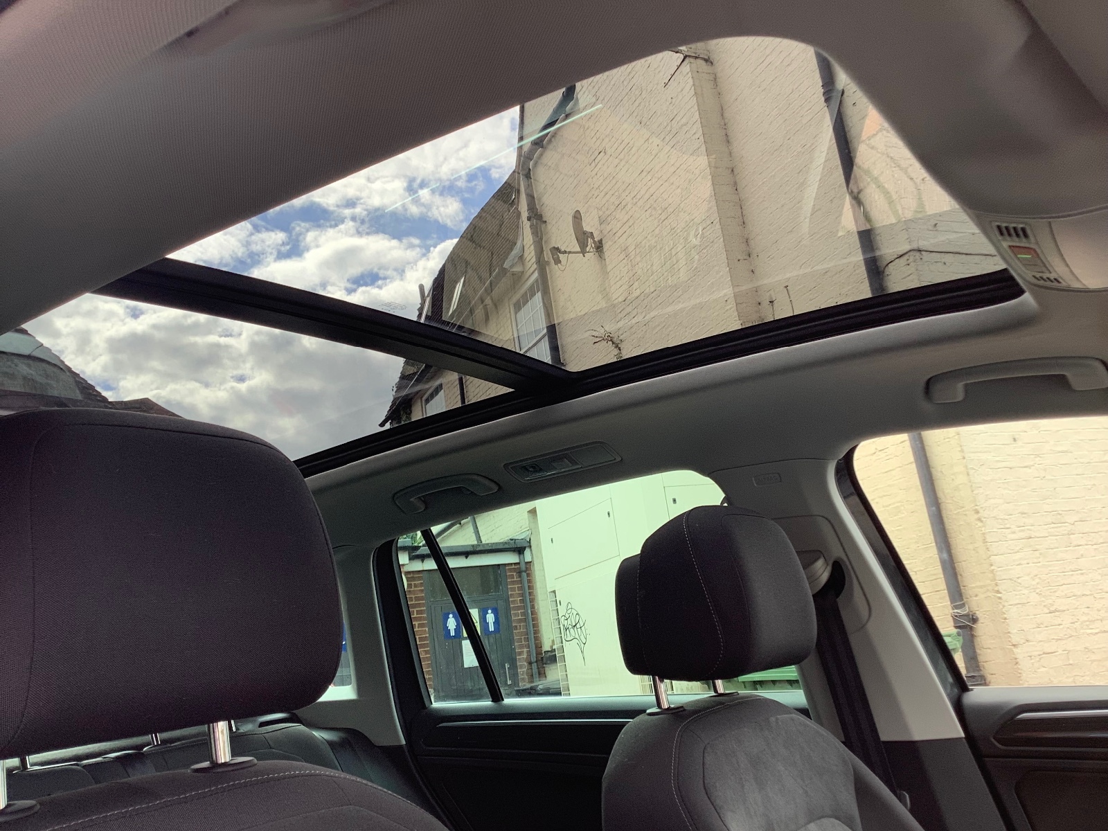2023 Volkswagen Tiguan ELEGANCE TSI DSG