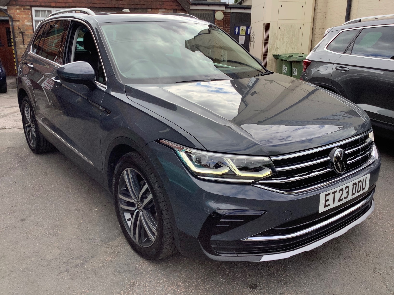 2023 Volkswagen Tiguan ELEGANCE TSI DSG