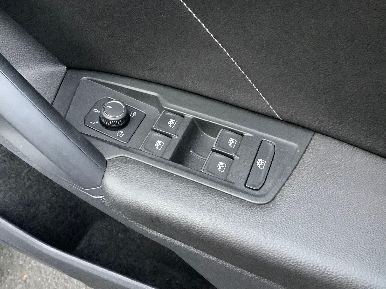 2023 Volkswagen Tiguan R-LINE TSI DSG
