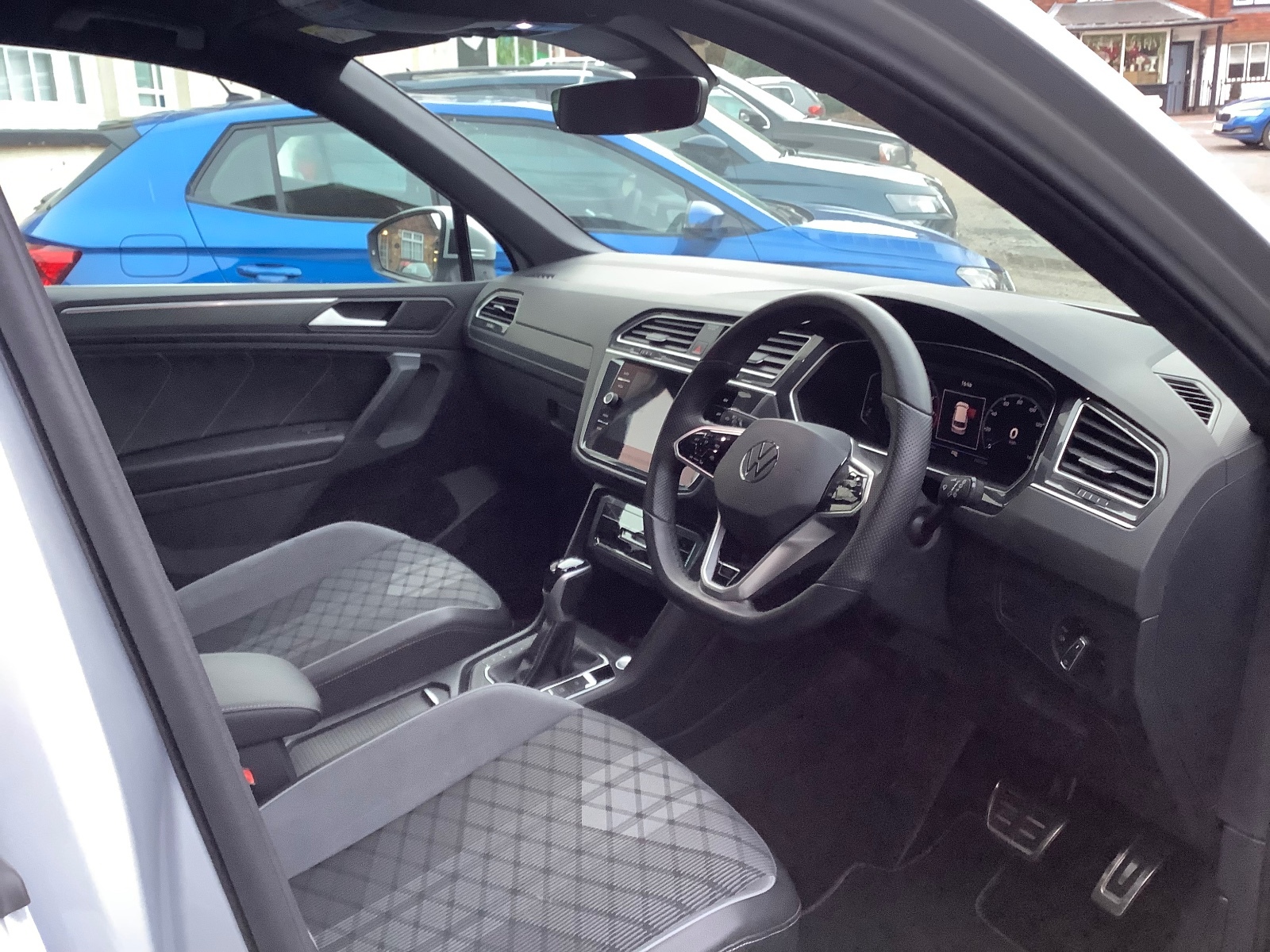 2023 Volkswagen Tiguan R-LINE TSI DSG