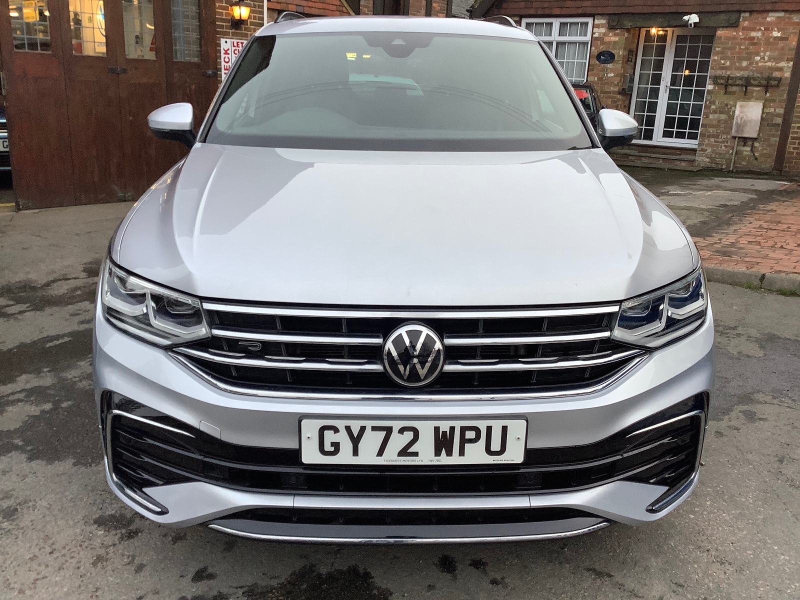 2023 Volkswagen Tiguan R-LINE TSI DSG
