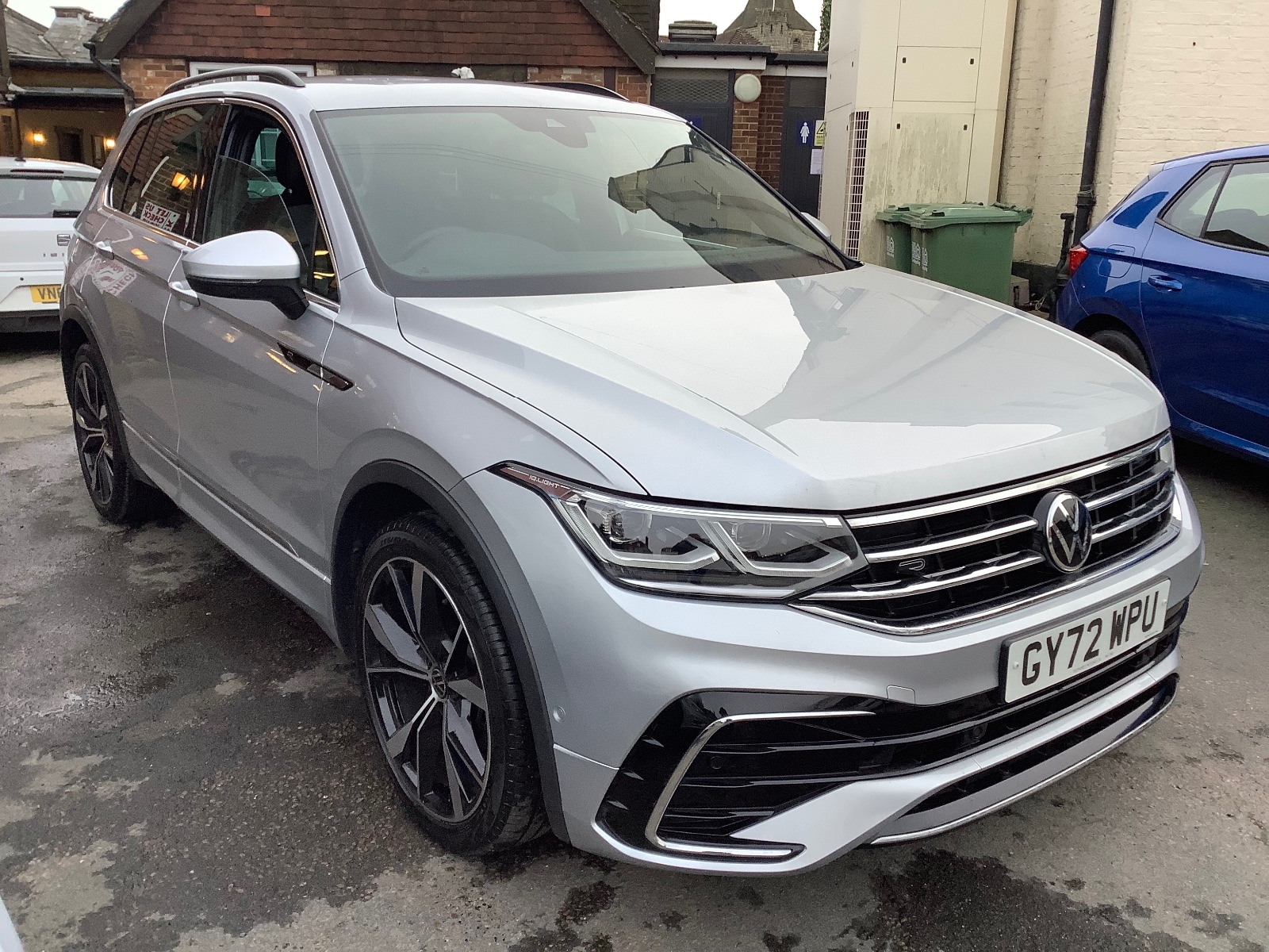 2023 Volkswagen Tiguan R-LINE TSI DSG
